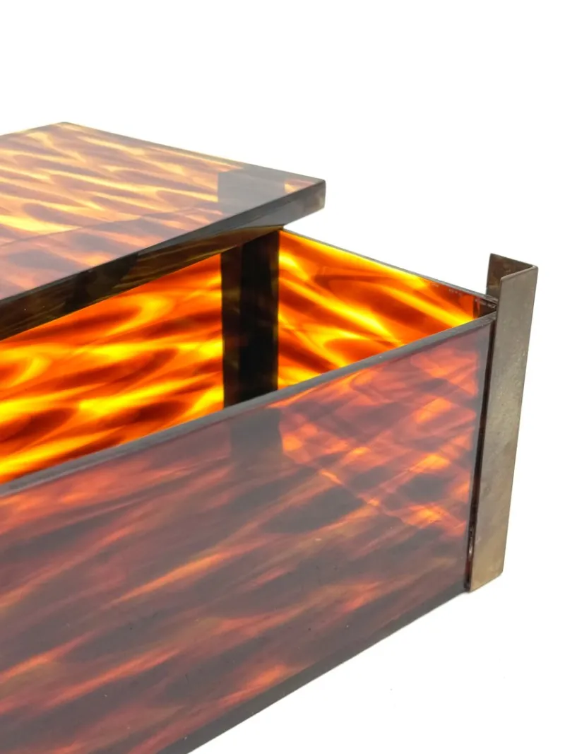Pamono Mid-Century Modern Acrylic and Brass Jewelry Box, 1970s> Trunks Crates & Baskets