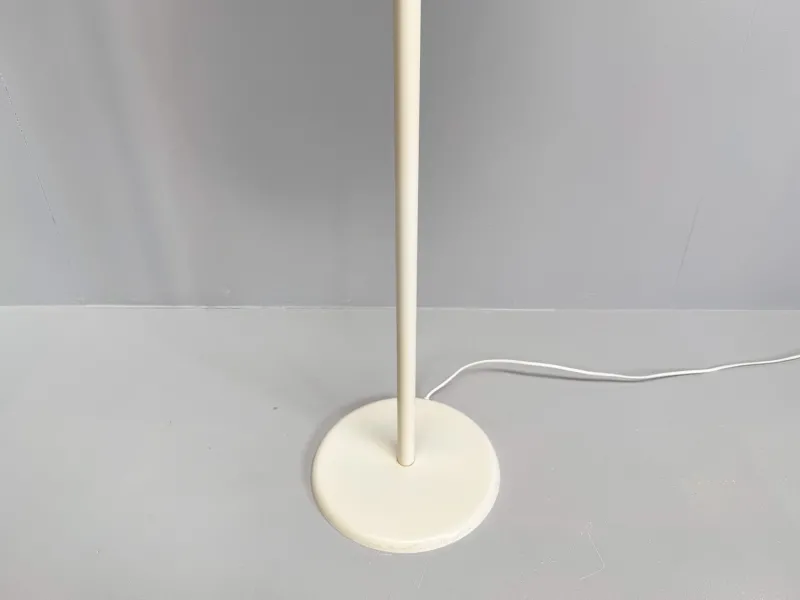 Pamono Mid-Century Modern Adina Floor Lamp with White Metal Shade from Lyfa, Denmark, 1970s> Floor Lamps
