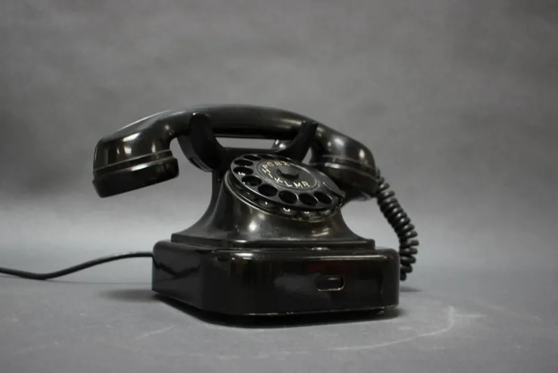 Best Pamono Mid-Century Modern Bakelitte Rottary Telephone from Tesla, 1950s