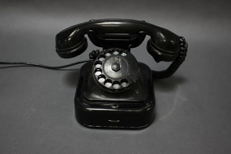 Best Pamono Mid-Century Modern Bakelitte Rottary Telephone from Tesla, 1950s