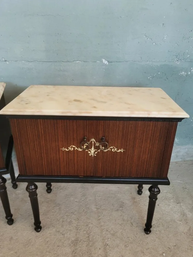 Pamono Midcentury Modern Bedside Tables with Marble Top, Set of 2> Nightstands