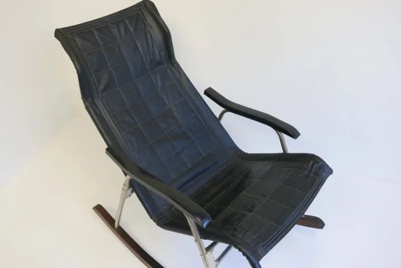 Pamono Mid-Century Modern Black Leather Rocking Chair by Takeshi Nii, 1960s> Rocking Chairs