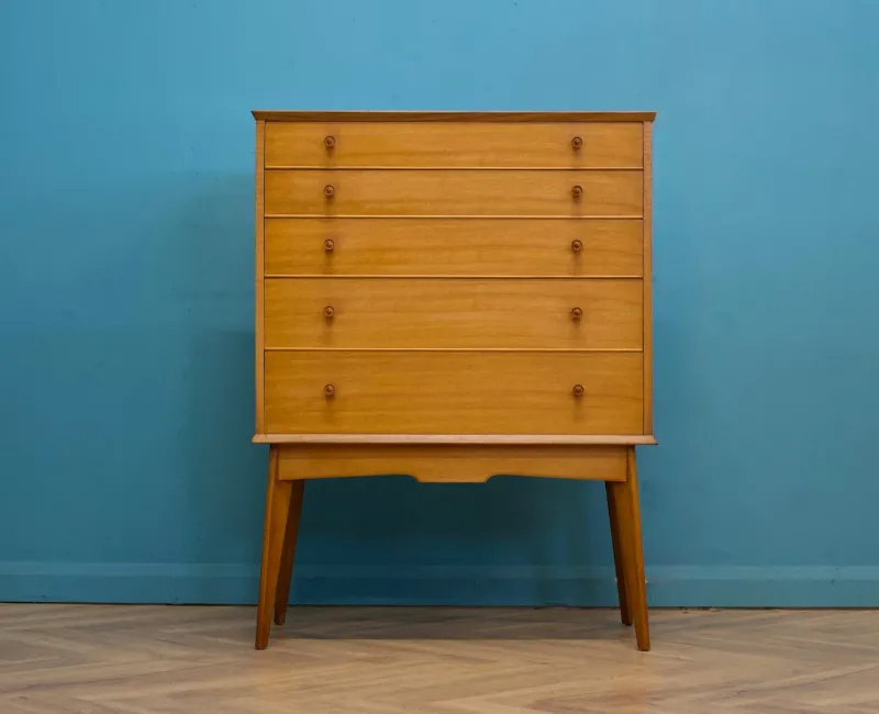 Outlet Pamono Mid-Century Modern Chest of Drawers in Walnut by Alfred Cox, 1950s