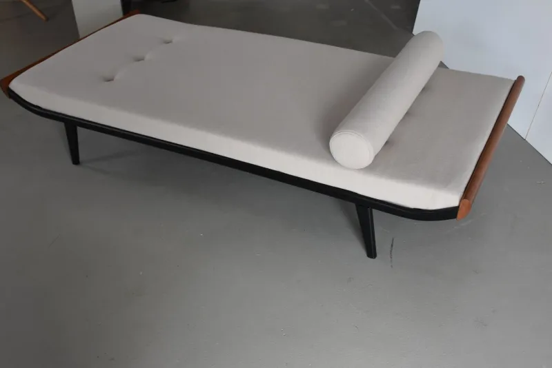 Pamono Mid-Century Modern Cleopatra Daybed by Dick Cordemeijer for Auping, 1960s> Daybeds & Chaises Lounges