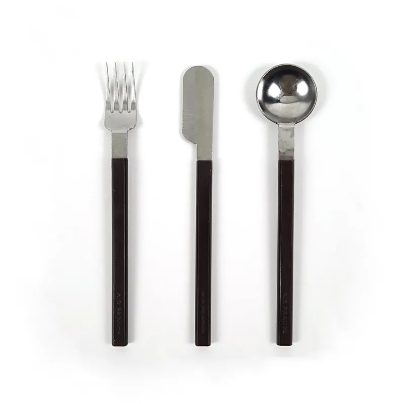 Pamono Mid-Century Modern Concorde Cutlery Set by Raymond Loewy for Air France, Set of 26> Cutlery & Serving Utensils