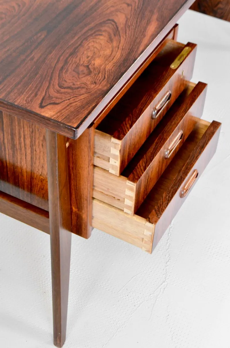 Pamono Mid-Century Modern Danish Executive Desk in Teak> Desks