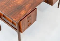 Pamono Mid-Century Modern Danish Executive Desk in Teak><noscript><img width=