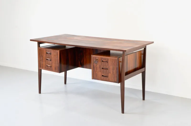 Pamono Mid-Century Modern Danish Executive Desk in Teak> Desks