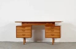 Outlet Pamono Mid-Century Modern Danish Walnut and Brass Desk by Alfred Cox, 1960s