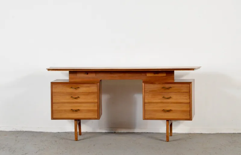 Outlet Pamono Mid-Century Modern Danish Walnut and Brass Desk by Alfred Cox, 1960s