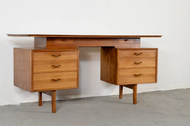 Outlet Pamono Mid-Century Modern Danish Walnut and Brass Desk by Alfred Cox, 1960s