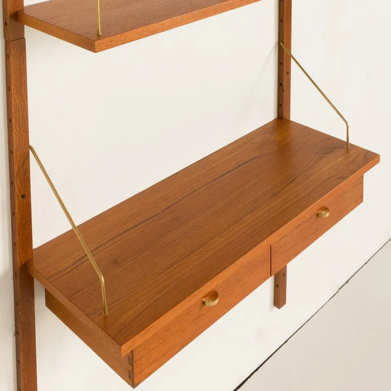 Pamono Mid-Century Modern Danish Wall Unit in Teak, 1960s> Shelves & Wall Units