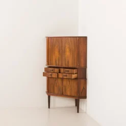 Pamono Mid-Century Modern Danish Rosewood Corner Cabinet, 1960s><noscript><img width=