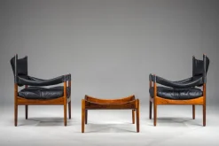 Hot Pamono Mid-Century Modern Danish Armchairs and Coffee Table by Kristian Vedel for Sören Willadsen, 1960s, Set of 3