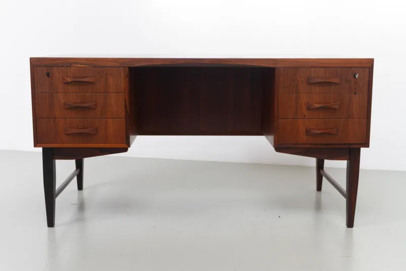 Outlet Pamono Mid-Century Modern Danish Freestanding Rosewood Desk from Clausen & Søn, 1960s