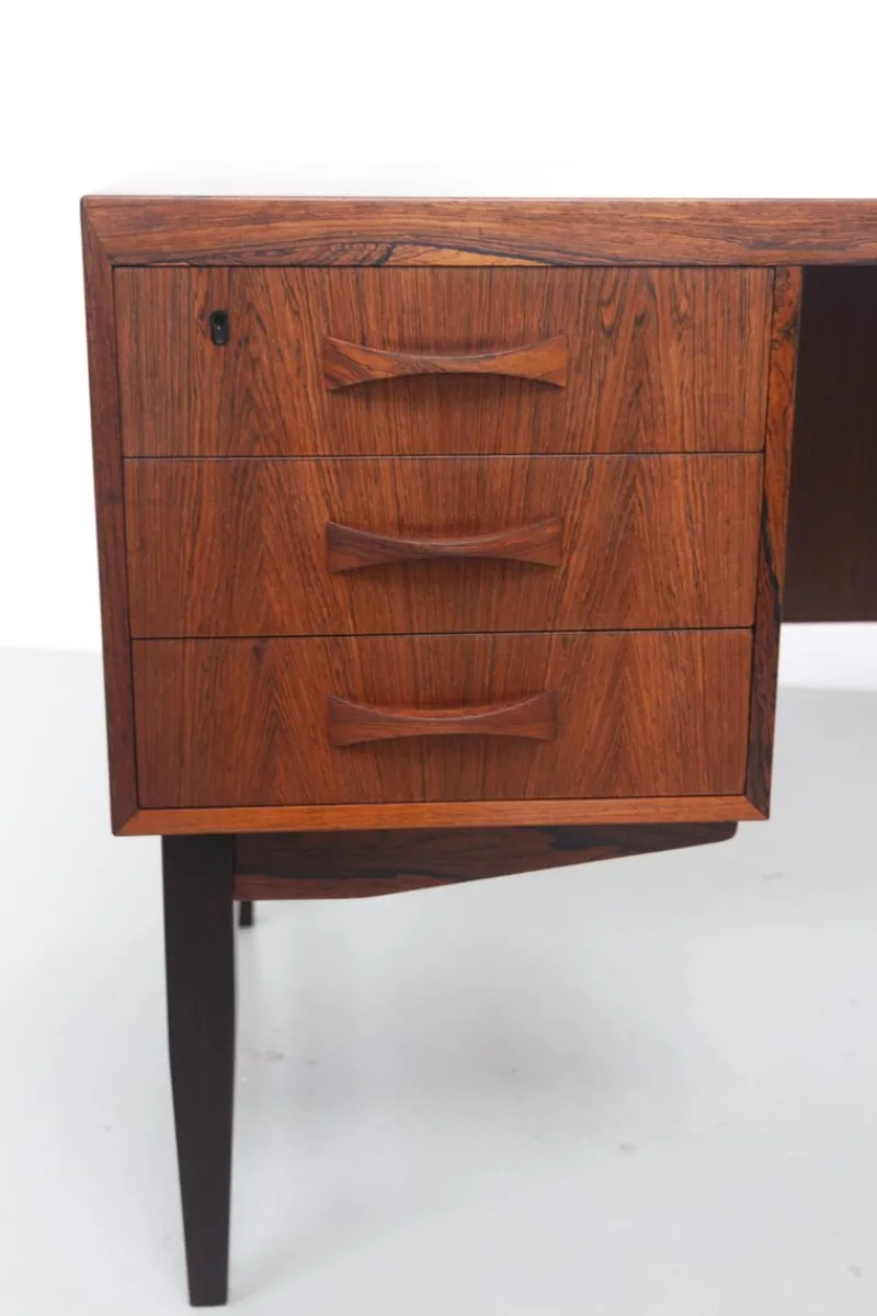 Outlet Pamono Mid-Century Modern Danish Freestanding Rosewood Desk from Clausen & Søn, 1960s