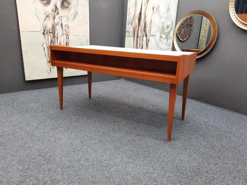 Pamono Mid-Century Modern Desk in Cherry and Formica, 1950s> Desks