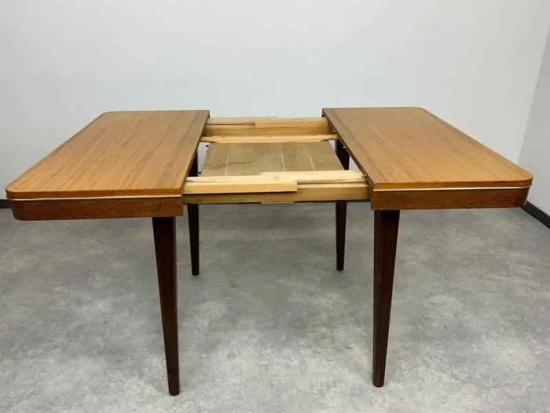 Pamono Mid-Century Modern Dining Table attributed to Nepožitek and Landsman for Jitona, 1960s> Dining Tables & Sets