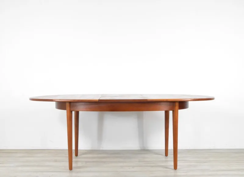 Sale Pamono Mid-Century Modern Extendable Oblong Dining Table in Teak, 1960s