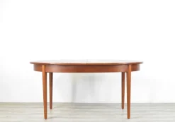 Sale Pamono Mid-Century Modern Extendable Oblong Dining Table in Teak, 1960s