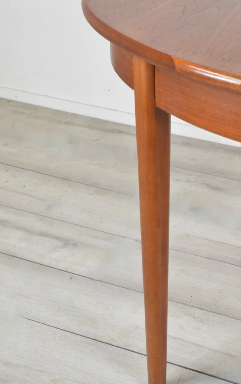 Sale Pamono Mid-Century Modern Extendable Oblong Dining Table in Teak, 1960s