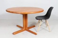 New Pamono Mid-Century Modern Extendable Dining Table in Teak from Langeskov Möbelfabrik, 1970s