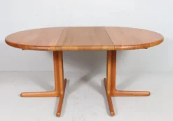 New Pamono Mid-Century Modern Extendable Dining Table in Teak from Langeskov Möbelfabrik, 1970s