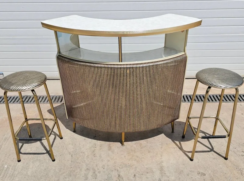 Pamono Mid-Century Modern Home Cocktail Bar with Bar Stools and Mirror, England, 1960s, Set of 4> Cabinets & Wardrobes