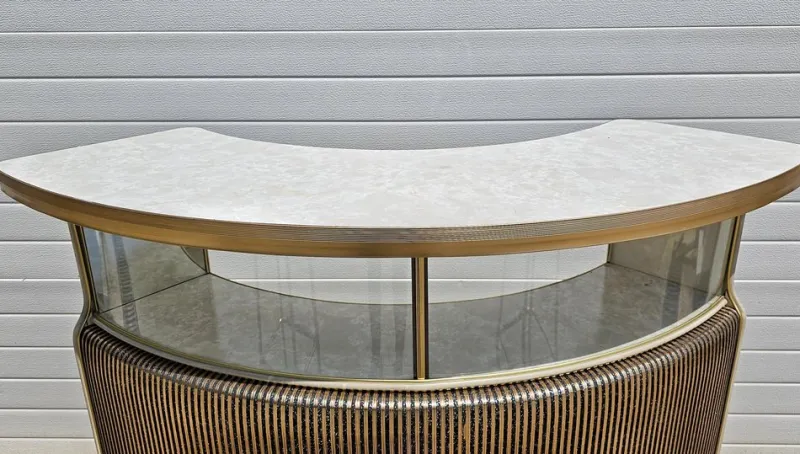 Pamono Mid-Century Modern Home Cocktail Bar with Bar Stools and Mirror, England, 1960s, Set of 4> Cabinets & Wardrobes