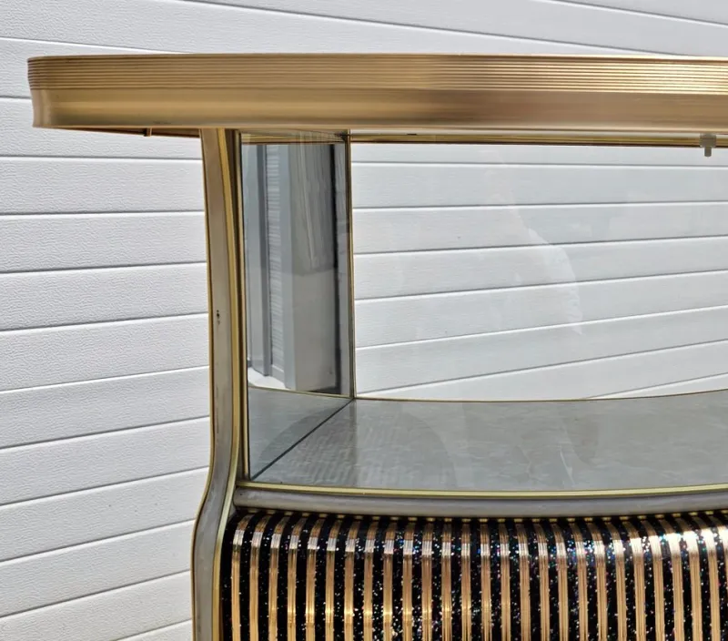 Pamono Mid-Century Modern Home Cocktail Bar with Bar Stools and Mirror, England, 1960s, Set of 4> Cabinets & Wardrobes