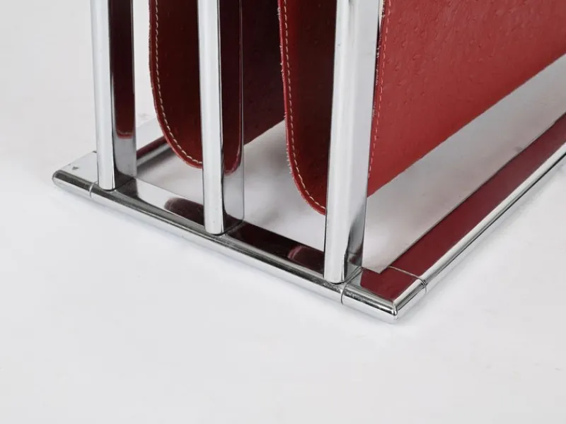 Hot Pamono Midcentury Modern Italian Burgundy Magazine Rack in Chrome by Milo Baughman, 1970s