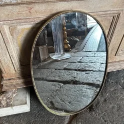 Pamono Mid-Century Modern Italian Brass Oval Wall Mirror in the style of Giò Ponti, 1960s><noscript><img width=