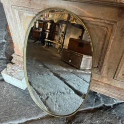 Pamono Mid-Century Modern Italian Brass Oval Wall Mirror in the style of Giò Ponti, 1960s><noscript><img width=