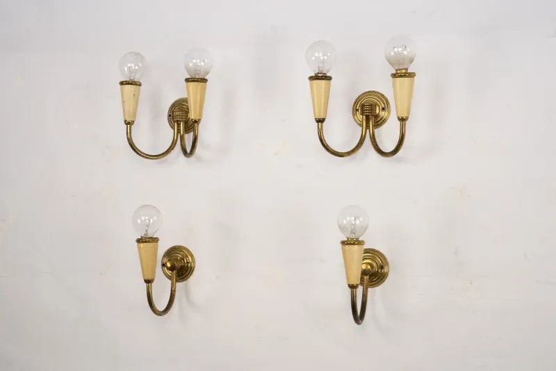 New Pamono Mid-Century Modern Italian Sconces in Lacquer and Brass, 1960s, Set of 4