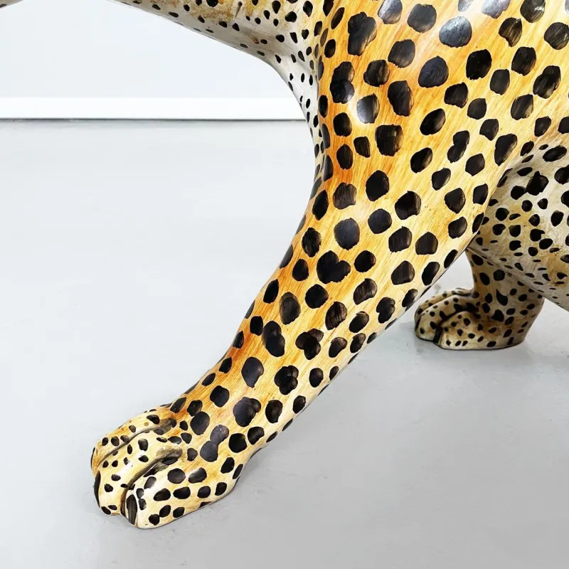 Pamono Mid-Century Modern Italian Feline Animal Cheetah Ceramic Statue, 1960s> Mid-Century