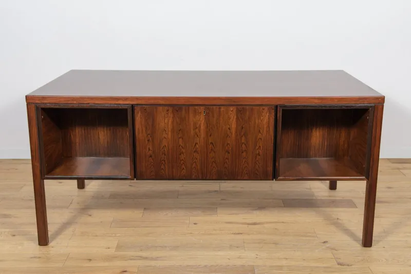 New Pamono Mid-Century Modern Model 77 Freestanding Desk in Teak from Omann Jun, 1960s