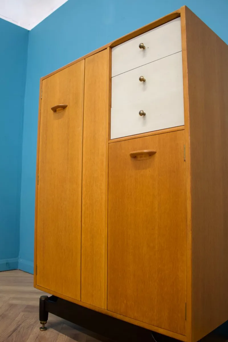 Pamono Mid-Century Modern Oak Wardrobe from G-Plan, 1960s> Cabinets & Wardrobes