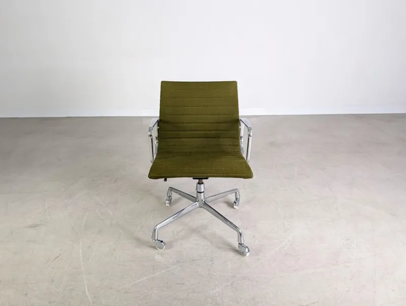 Pamono Midcentury Modern Office Chair by Charles & Ray Eames for Herman Miller> Office Chairs