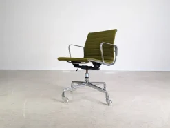 Pamono Midcentury Modern Office Chair by Charles & Ray Eames for Herman Miller><noscript><img width=