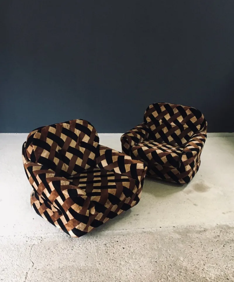Pamono Mid-Century Modern Op Art Psychedelic Lounge Chairs, Italy, 1970s, Set of 2> Lounge Chairs & Armchairs