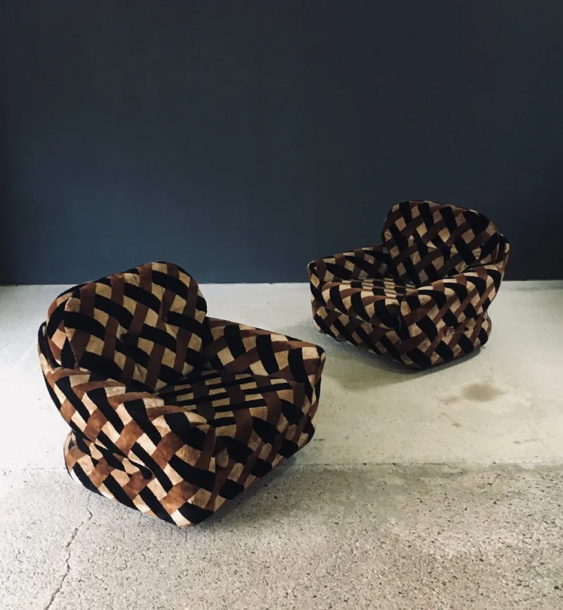 Pamono Mid-Century Modern Op Art Psychedelic Lounge Chairs, Italy, 1970s, Set of 2> Lounge Chairs & Armchairs