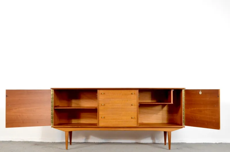 Pamono Mid-Century Modern Satinwood Sideboard by Alfred Cox, 1960s> Sideboards & Buffets