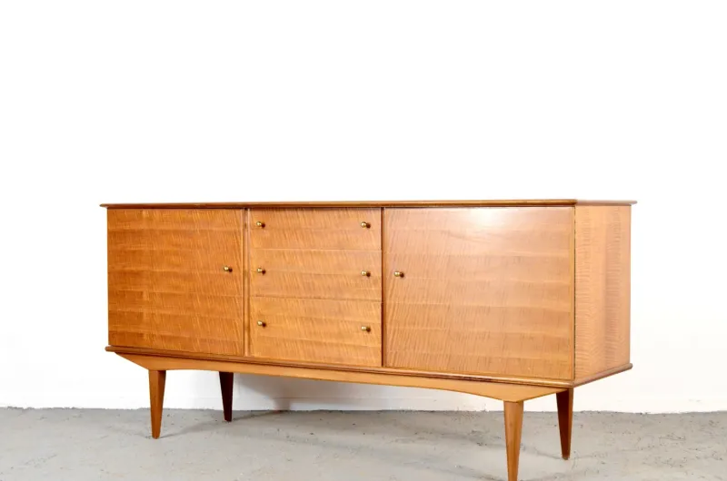 Pamono Mid-Century Modern Satinwood Sideboard by Alfred Cox, 1960s> Sideboards & Buffets