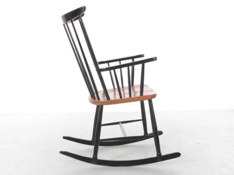 Pamono Mid-Century Modern Scandinavian Rocking Chair attributed to Tapiovaara, 1960s> Rocking Chairs