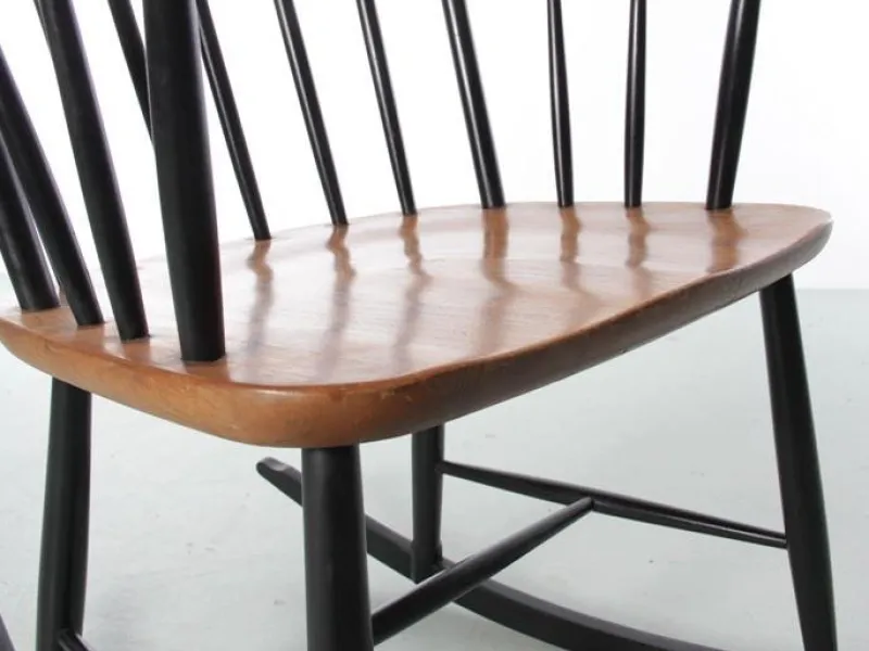 Pamono Mid-Century Modern Scandinavian Rocking Chair attributed to Tapiovaara, 1960s> Rocking Chairs