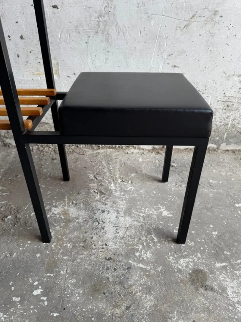Pamono Mid-Century Modern Side Table with Magazine Rack> Magazine Racks