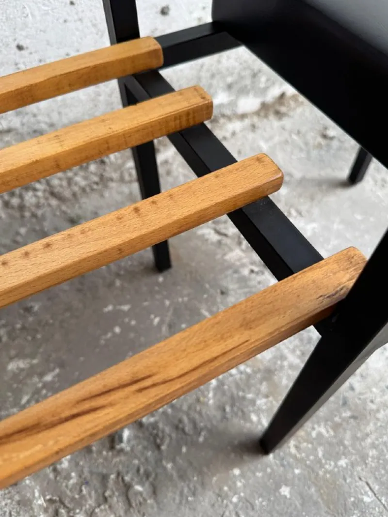Pamono Mid-Century Modern Side Table with Magazine Rack> Magazine Racks