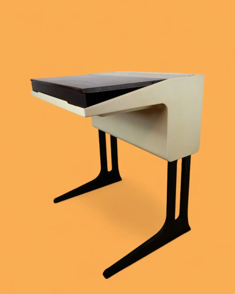 Pamono Mid-Century Modern Space Age Desk in Plastic by Luigi Colani for Flötotto, Germany, 1970s> Desks