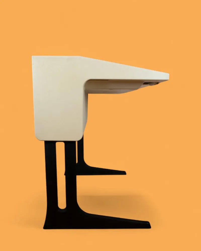 Pamono Mid-Century Modern Space Age Desk in Plastic by Luigi Colani for Flötotto, Germany, 1970s> Desks