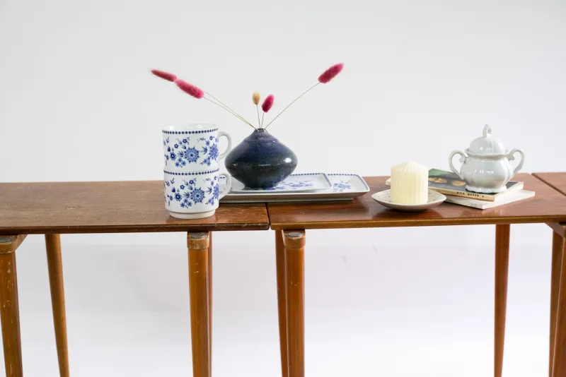 Pamono Mid-Century Modern Stacking Table Set, 1960s, Set of 3> Coffee & Side Tables
